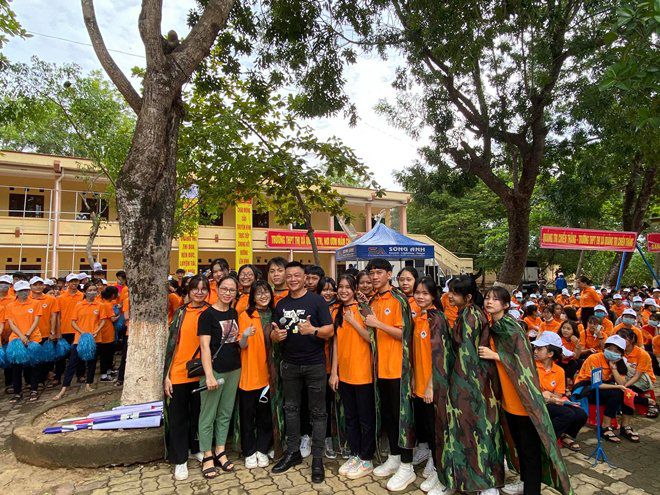 MC điểm cầu Đường Lên Đỉnh Olympia 15 năm trước: Giờ đều hạnh phúc, có người lên sếp lớn VTV - 1