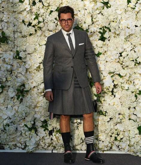 Dàn sao lộ diện trên thảm đỏ amp;#34;độc nhất vô nhịamp;#34; tại Lễ trao giải Emmy 2020 - 6