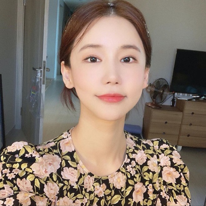 Lộ bức ảnh cuối Oh In Hye đăng rồi xoá, nghi vấn người đàn ông lạ ép cô tự tử - 2