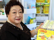 Tin tức - Bị chồng bỏ, người vợ nghèo đi rửa bát thuê, dọn toilet trở thành nữ đại gia bán bánh bao