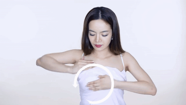 Ăn kem bơ thôi nhưng Midu vẫn gây bão bởi màn vén tóc khoe khe ngực đẹp hút hồn - 6