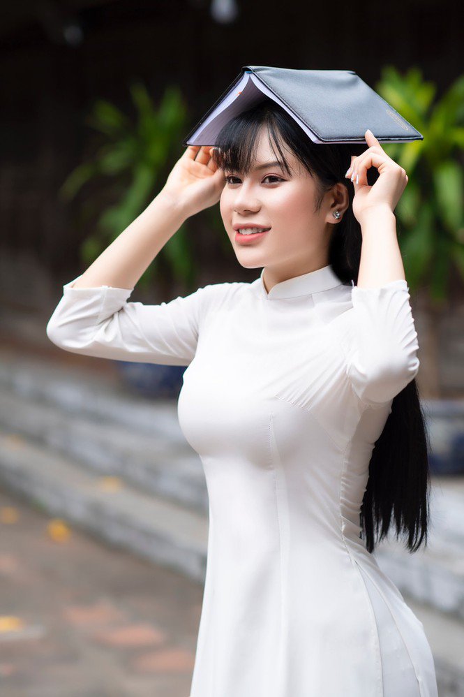 Hoa hậu Việt Nam 2020: Xuất hiện nữ tổng tài bên ngoài xinh đẹp bên trong nhiều tiền - 8