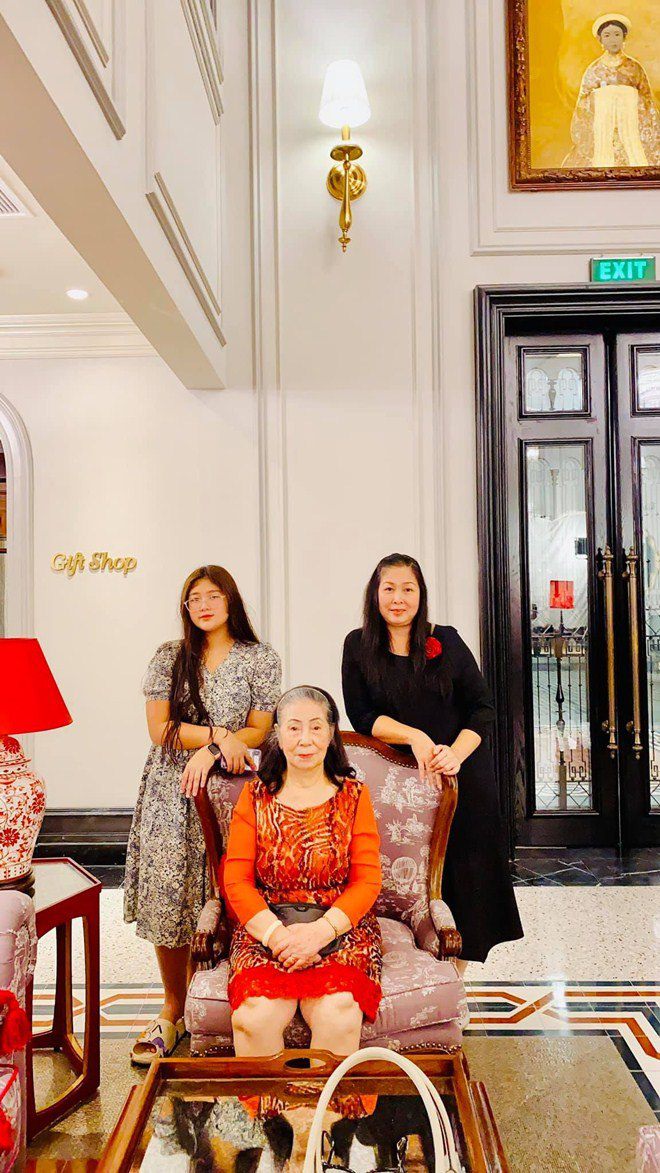 Sao Việt 24h: Trấn Thành bị vợ dỗi vì quên amp;#34;điều luậtamp;#34; phải thực hiện trước khi ra khỏi cửa - 6