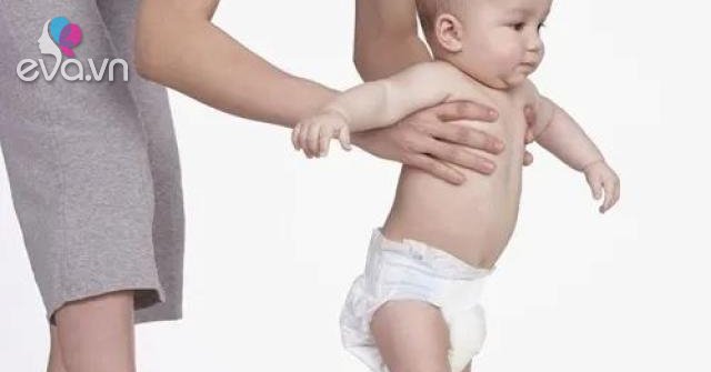 Muốn con chân dài, tuyệt đối tránh những hành vi này khi con dưới 1 tuổi