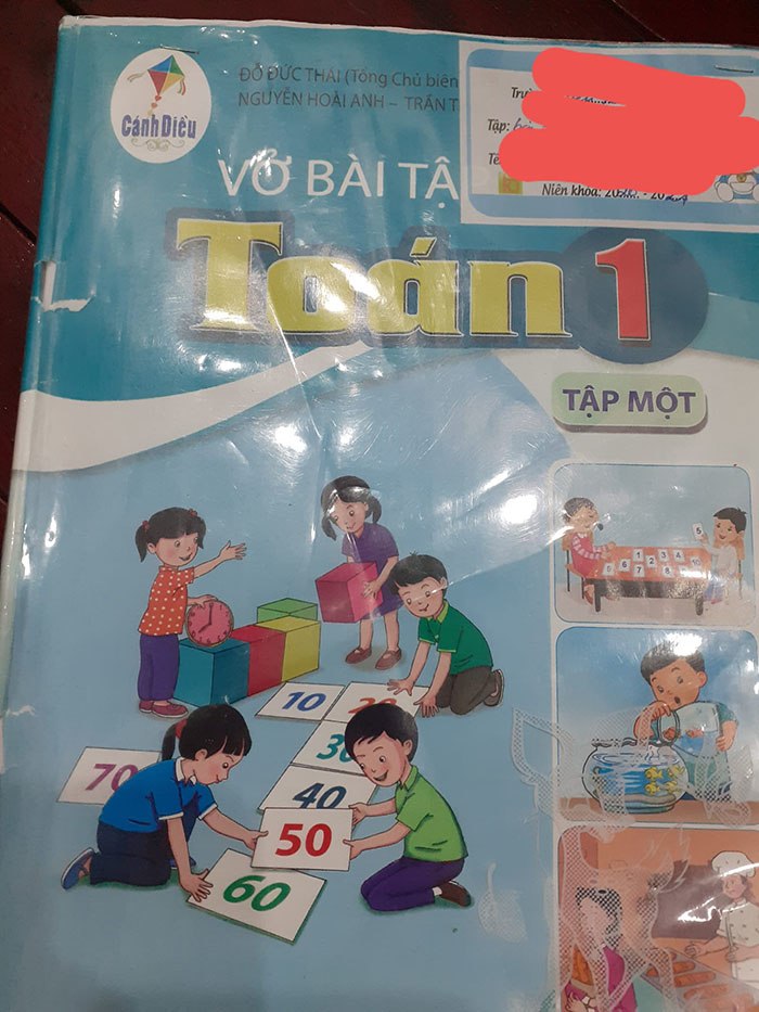 Bài toán so sánh 2 cái xẻng với 3 cái xô khiến thầy cô giáo cũng tranh cãi kịch liệt - 3