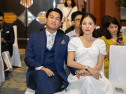 Sao Việt - Linh Rin nắm tay bạn trai Phillip Nguyễn không rời tại sự kiện