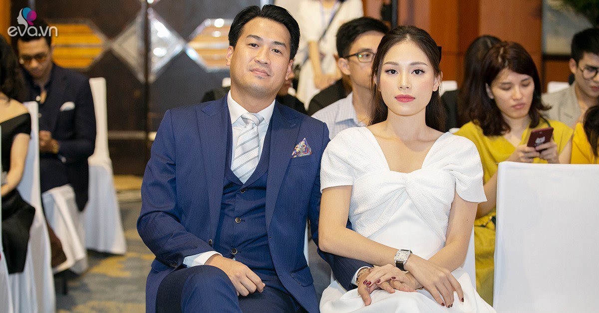 Linh Rin nắm tay bạn trai Phillip Nguyễn không rời tại sự kiện