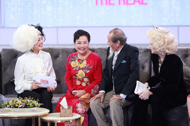 Bà bị cưa chân, Hoa hậu Hương Giang vô tâm không đến thăm cho đến khi bà qua đời - 4