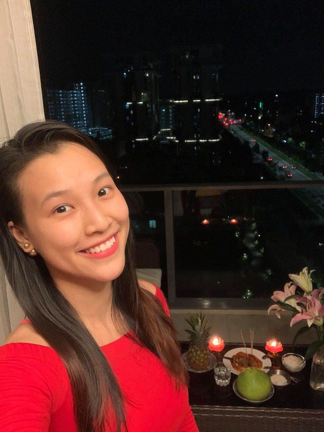 Sao Việt 24h: Dàn sao rầm rập đi cúng Tổ nghề, có người bị chê vì mặc đầm sát nách - 4