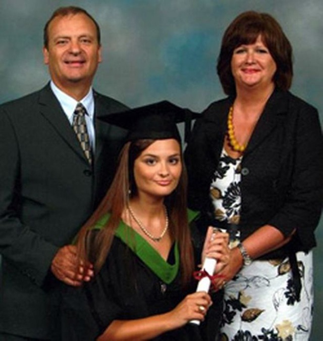 Sát hại cô giáo rồi phẫu thuật thẩm mỹ để trốn tội, nào ngờ trở thành amp;#34;idol vạn người mêamp;#34; - 4