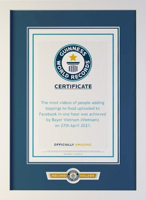 Giấy chứng nhận Kỷ lục “Sự kiện nhiều người tham gia biến tấu món ăn với Thực phẩm bảo vệ sức khỏe Redoxon Triple Action nhất trong vòng 1 giờ”