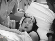 Bà bầu - Vào viện khám vì đau bụng dữ dội, 9X hoảng hốt khi thấy một vật đen ở vùng "nhạy cảm"