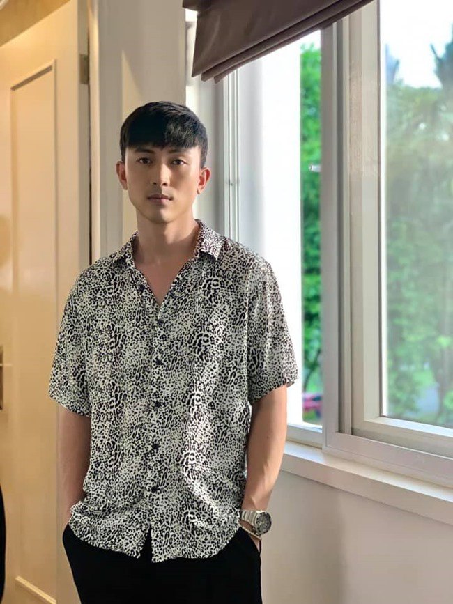 Anh Vũ và vợ cũ vẫn giữ liên lạc nhưng không chia sẻ về cuộc sống với nhau.