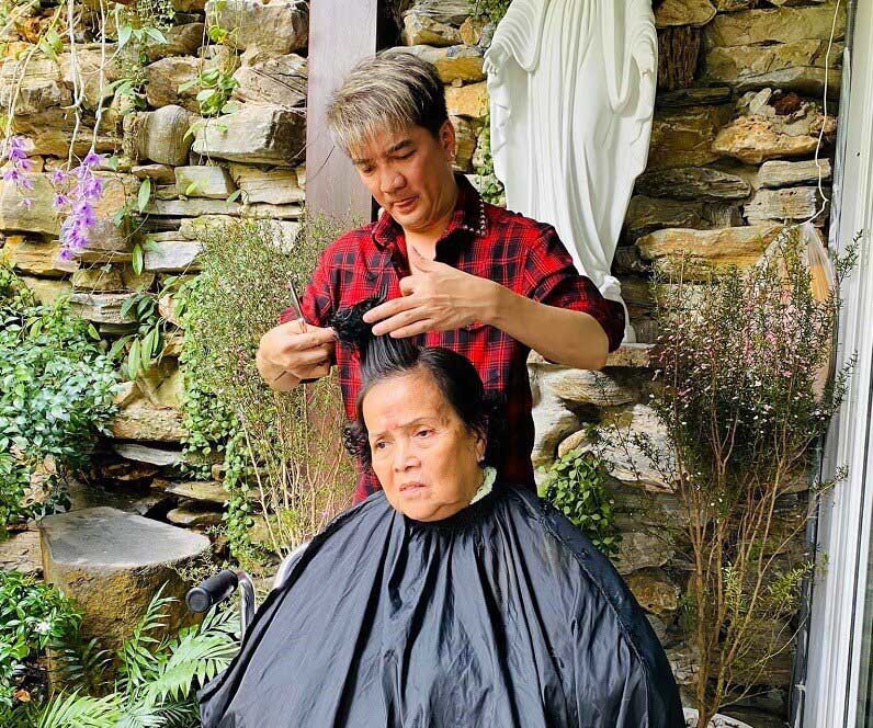 Sau 5 năm kể từ lúc lên tiếng, Đàm Vĩnh Hưng cho biết bà đã có nhiều thay đổi và mối quan hệ của hai mẹ con cũng trở nên tốt hơn trước.