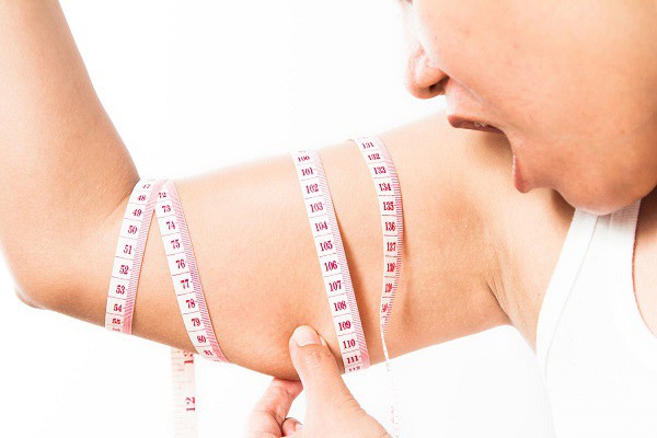 Phái đẹp luôn ám ảnh về kích thước cũng như lượng mỡ ở bắp tay và cánh tay.