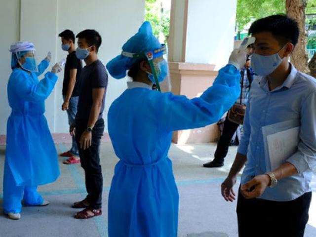 Chuyện chưa từng có ngày đầu thi THPT Quốc gia: 700 thí sinh vừa đến điểm thi phải quay về
