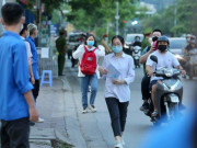 Tin tức - CẬP NHẬT THI THPT: Gần 1 triệu thí sinh thi Văn, có em ăn xôi gấc suốt 3 ngày
