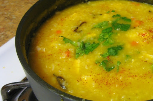 Cháo lươn bí đỏ cho bé ăn dặm