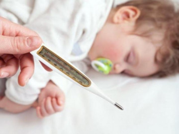 Đo nhiệt độ ở nách trẻ bao nhiêu là sốt, bao nhiêu là bình thường