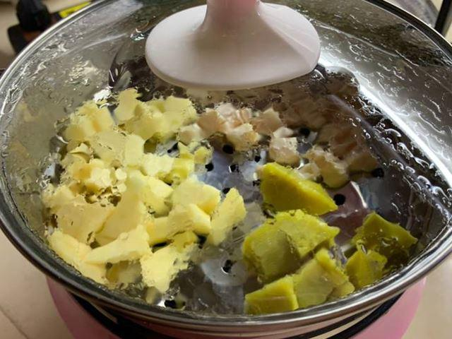 Cách nấu 3 món cháo thịt gà cho bé với các loại rau củ - 6