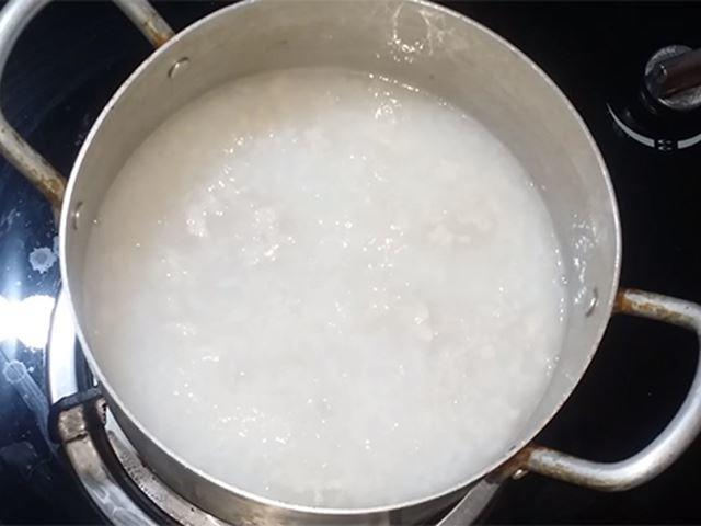 Cách nấu 3 món cháo thịt gà cho bé với các loại rau củ - 3