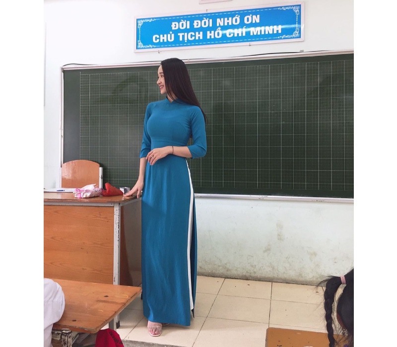 Sinh năm 1994, Phương Thảo đã tốt nghiệp Cao đẳng Sư phạm Hà Nội và hiện tại đang là giáo viên tiểu học của một trường thuộc quận Bắc Từ Liêm, Hà Nội.
