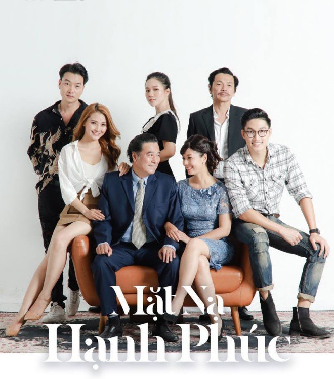 Bộ phim là hành trình lật tẩy tấm mặt nạ hạnh phúc của một gia đình 3 thế hệ gồm 1 cặp vợ chồng và 2 người con, sống cùng mẹ chồng dễ tính.