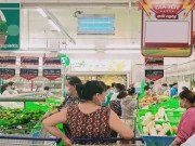 Tiêu dùng - Trứng, rau muống, hành ...siêu đắt: Bà nội trợ thở dài, không dám mua
