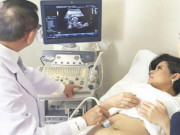 Bà bầu - Bận rộn quên đi khám thai, mẹ bầu khóc ngất khi nghe bác sỹ kết luận