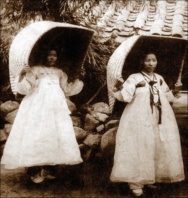 100 năm trước, vẻ đẹp phụ nữ Việt đứng ở đâu trên bản đồ nhan sắc quốc tế? - 9