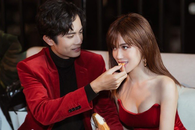 Cặp đôi Huỳnh Phương và Sĩ Thanh từng có thời gian thân mật bên nhau.