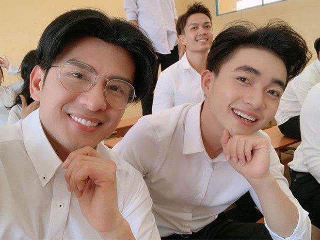 img srchttps://cdn.eva.vn/upload/3-2021/images/2021-07-19/chang-trai-hay-mac-ao-doi-voi-dan-truong-ve-chung-nha-nam-18-tuoi-luc-chua-biet-yeu-photo-3-16266129906851366276622-1626681930-247-width660height441.jpg /