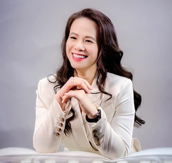 3 người vợ xinh của đại gia Shark Tank – Eva