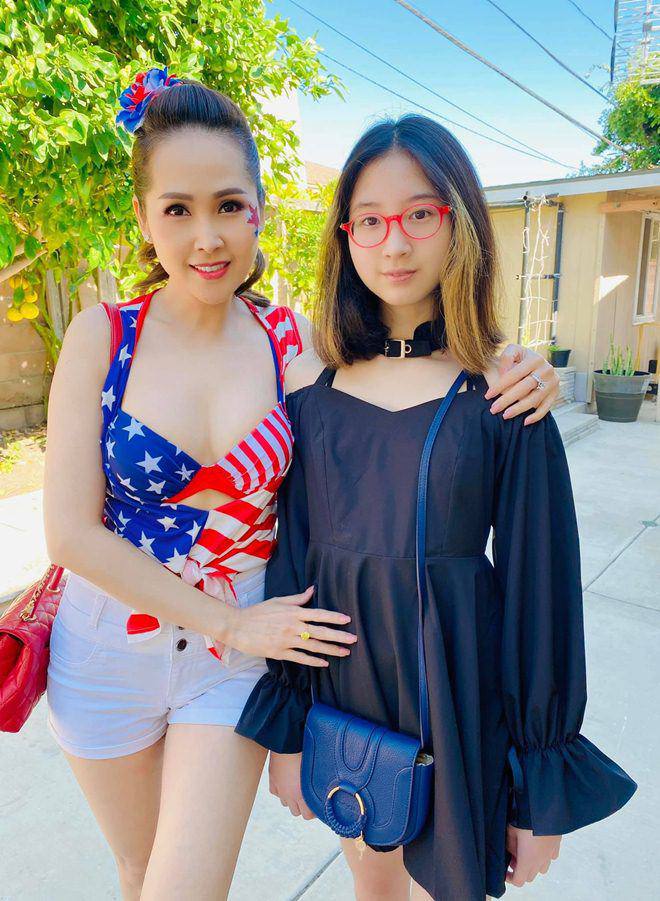 Con gái 12 tuổi của Gái nhảy Minh Thư ở Mỹ: Xinh đẹp, sành điệu, gợi cảm chẳng kém mẹ - 8