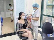 Tin tức - Hoa khôi được tiêm vắc-xin Covid-19 nhờ... "ông ngoại"