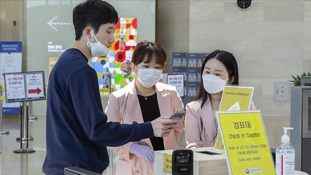 Một số quốc gia quyết định nới lỏng biện pháp giãn cách dù số ca mắc vẫn tăng - 6