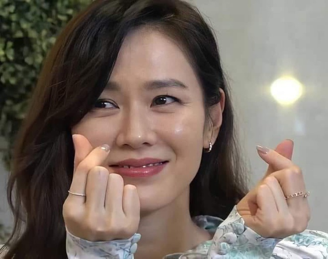 Tưởng trẻ bất bại, Song Hye Kyo-Son Ye Jin vẫn lộ khuyết điểm amp;#34;chí mạngamp;#34;, son phấn khó cứu! - 8