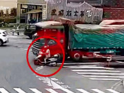 Clip Eva - Clip: Cảnh sát chặn đầu xe tải để cứu mạng người đàn ông đi xe máy