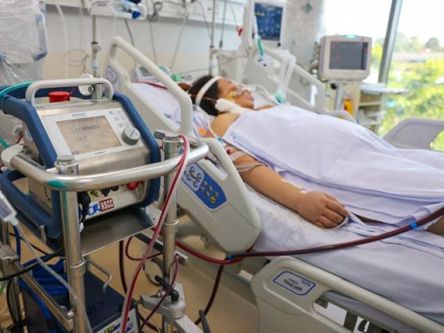 Bộ Y tế công bố 36 ca mắc COVID-19 tử vong, cả nước đã có 370 bệnh nhân qua đời