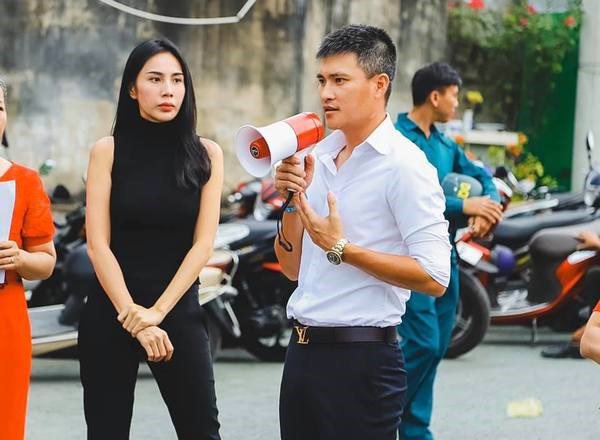 Huỳnh Anh, Công Vinh và những ông chồng bị vợ dùng như phá, nhìn suýt không nhận ra - 4