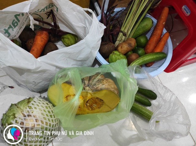 Thực phẩm, rau củ quả được chuẩn bị sẵn sàng từ lúc TP.HCM giãn cách xã hội theo Chỉ thị 16.