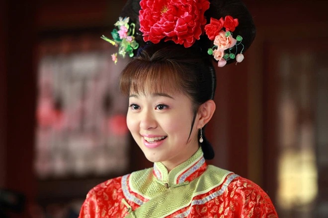 Cô được nữ văn sĩ quý hơn cả Phạm Băng Băng.