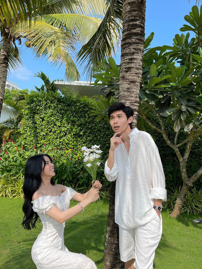 DJ Rap Việt Mie: Người thân ra đi hết, giờ thành mỹ nhân giàu có, tình yêu đáng ngưỡng mộ - 28