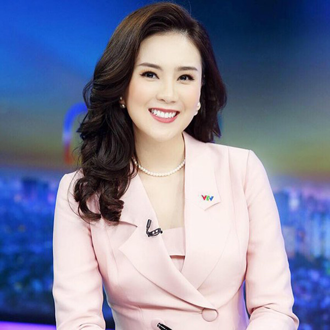 a classTextlinkBaiviet hrefhttps://eva.vn/lang-sao/mai-ngoc-song-2-cuoc-doi-luc-mot-tay-cham-quy-tu-khi-vang-bac-giup-viec-luc-lam-mc-sang-chanh-c20a679358.htmlMC Mai Ngọc/a là gương mặt BTV dự báo thời tiết quen thuộc của đài truyền hình Việt Nam. Cô có khuôn mặt xinh xắn từng đoạt giải Vẻ đẹp VTV.