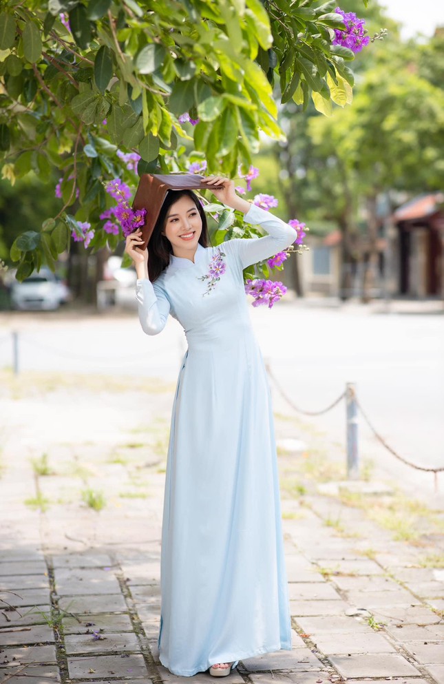 Hà Thanh Vân, đến từ Cao Bằng, là thí sinh dân tộc thiểu số duy nhất của vòng chung kết Hoa hậu Việt Nam 2018. Cô cao 1,7 m, số đo ba vòng 81 - 63 - 93 cm.