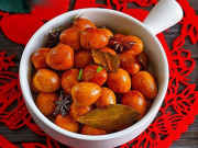 Bếp Eva - Hết trứng gà nhà chỉ còn trứng cút, đem kho thế này lại được món trôi cơm