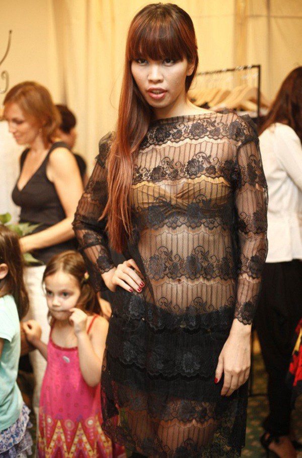 Khi mỹ nhân Việt chọn những mẫu váy amp;#39;amp;#39;mặc như không mặcamp;#39;amp;#39;: đẹp đâu chưa thấy, chỉ thấy kém duyên - 4