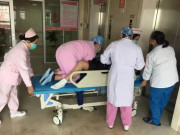 Bà bầu - Con dâu đẻ mẹ chồng chăm tận răng, không ngờ làm sản phụ suýt mất mạng