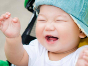 Trẻ sơ sinh mấy tháng mọc răng và bao lâu thì mọc đủ?