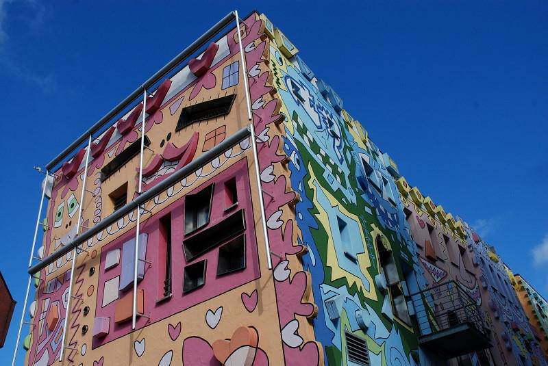 Tom Rizzo House Ghé thăm ngôi nhà hạnh phúc nhất thế giới - The Rizzi House